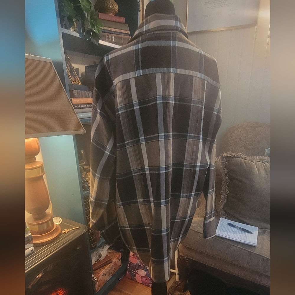 Plaid Button-Up Shacket - Picture 8 of 9